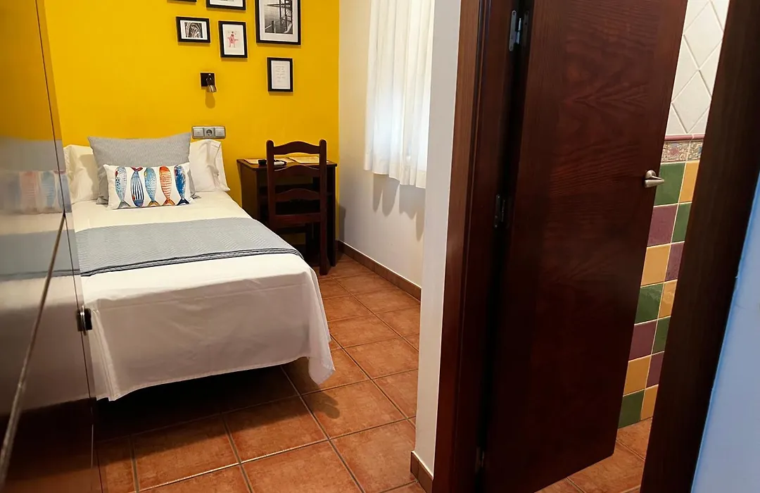 Hostal Trevelez-1