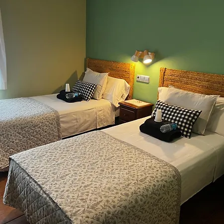 Hostal Trevelez-3